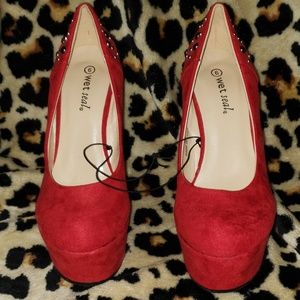 Wet Seal red studded wedges